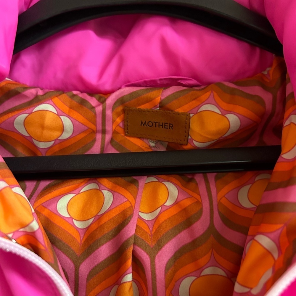 MOTHER The Drop Pillow Talk Puffer - Picture 12 of 12